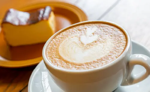 すずめ珈琲（徒歩7分・約510m）