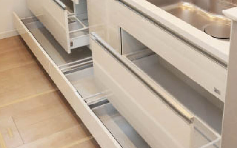 簡易ソフトクロージング機能付きスライド収納