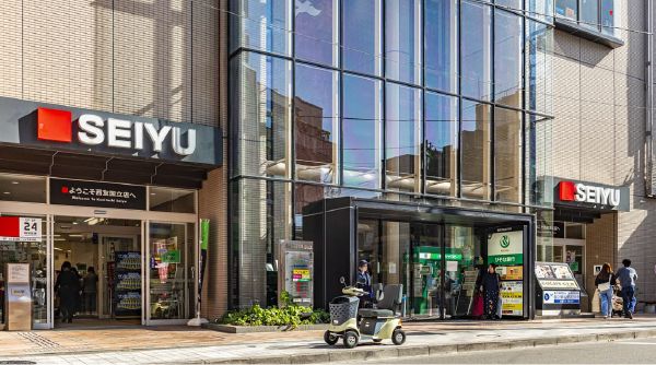西友 国立店