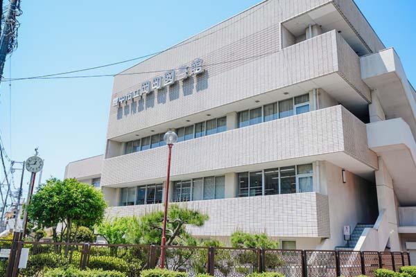 岡町図書館