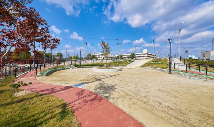 新芦屋上けやき公園