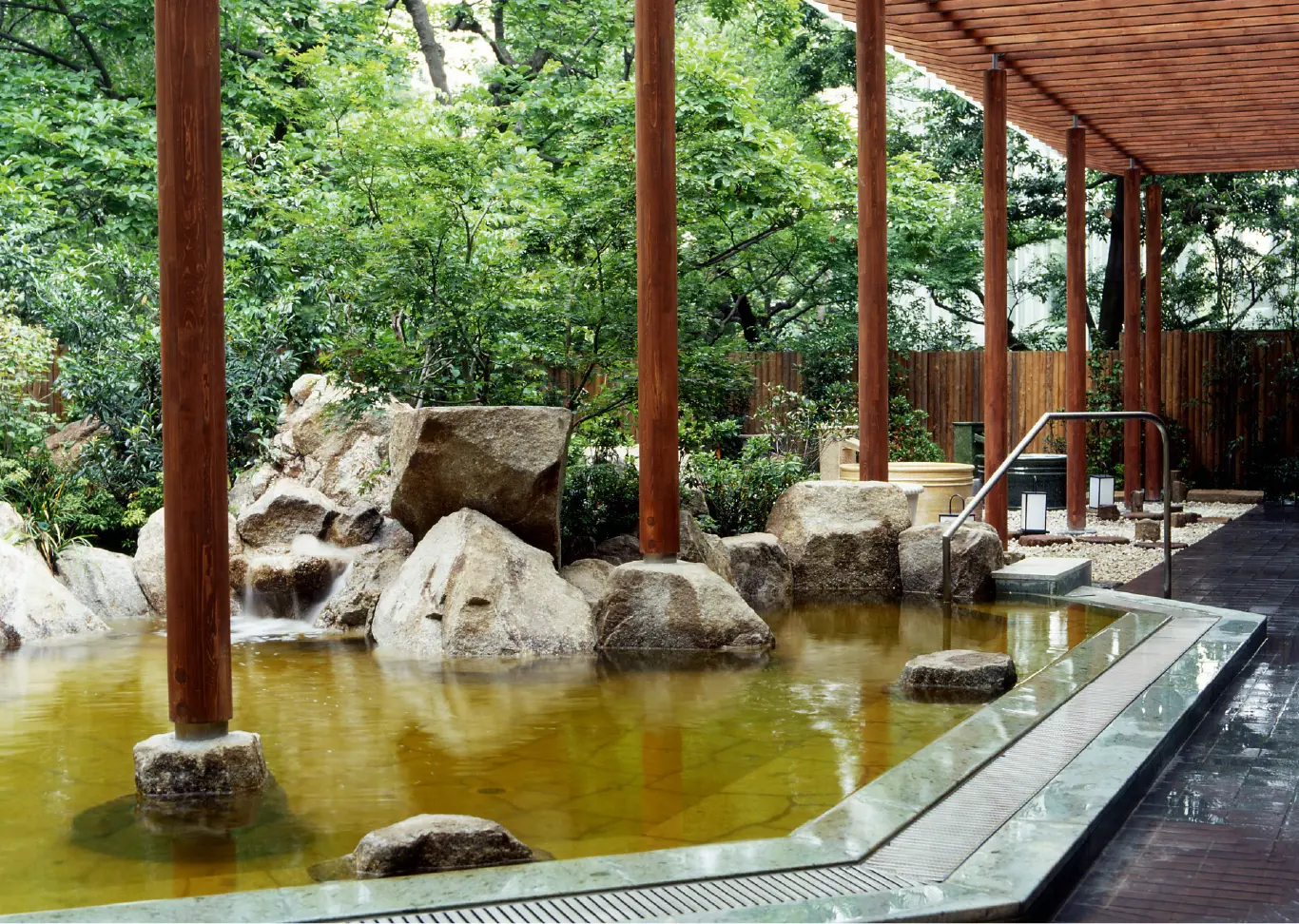 豊島園 庭の湯（約2.9km）