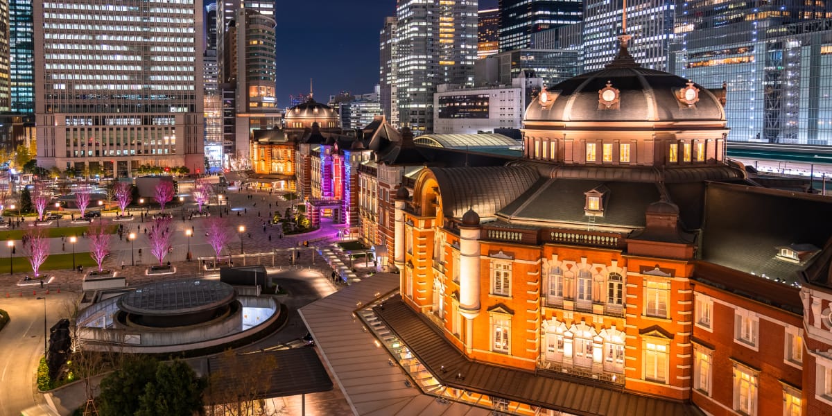 東京駅丸の内駅舎の夜景（イメージ写真）