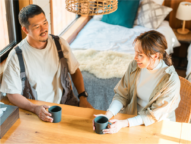 談笑のカフェスペース