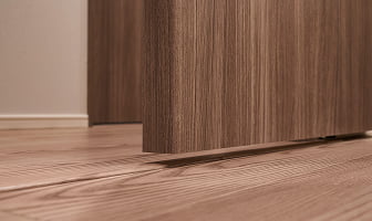 引き戸の床が接地してないことを示す写真