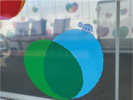 待合室のガラス絵柄