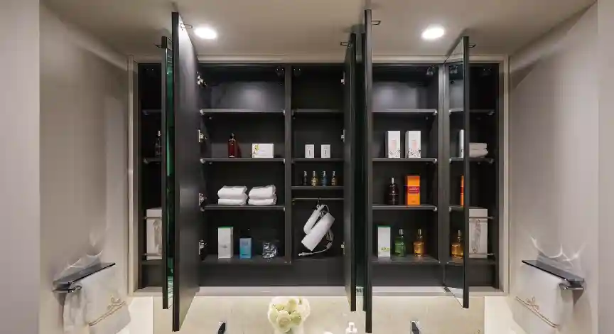 四方框仕上げ鏡裏収納