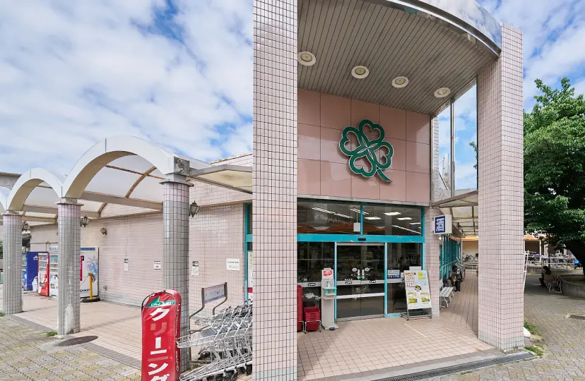 ライフ 桃山台店