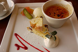 レストランcure デザート盛り合わせ 580円